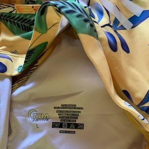 Zyia reflective yellow bra